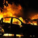 Три автомобиля сгорели из-за поджога в Астрахани