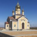 В Астраханской области накануне Пасхи благоустроили территорию храма Преображения Господня
