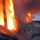 В Астрахани ночью сгорел жилой дом