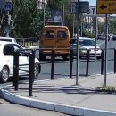 В Астрахани женщина выпала из задней двери маршрутки