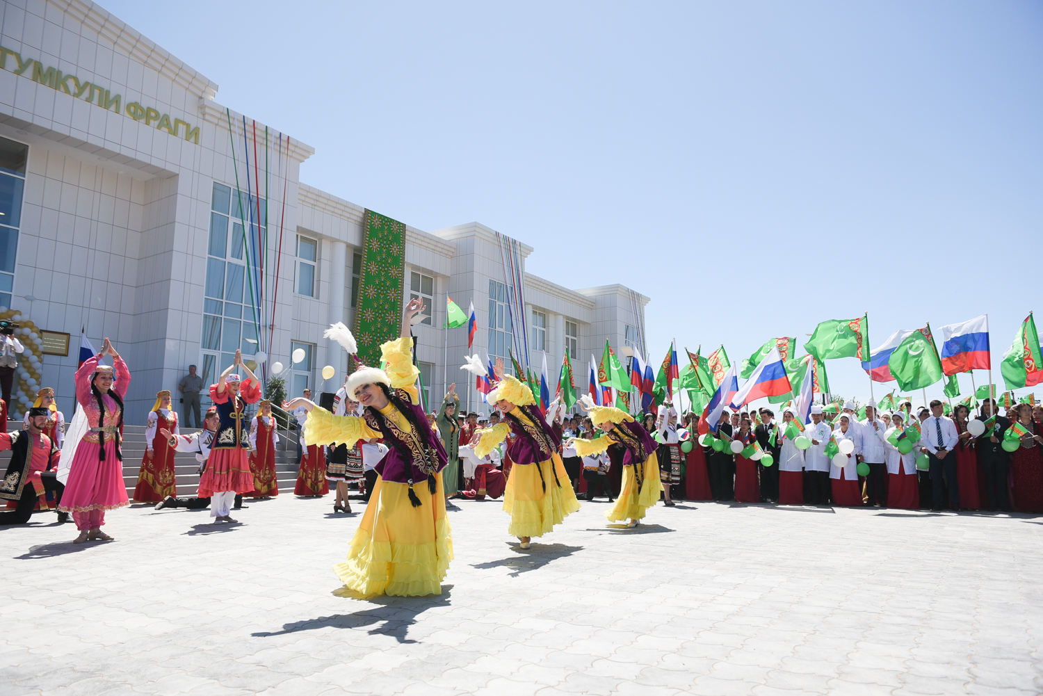 Первую в Россию школу для детей туркменской диаспоры построили в Астрахани