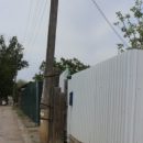 Падающий столб в Астрахани заменят после обращения в администрацию губернатора