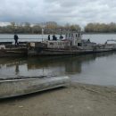 Грузовая «Газель» съехала в реку с парома в Астраханской области