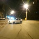 В Астрахани уходившая от столкновения иномарка протаранила забор