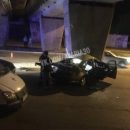 В Астрахани женщина и два мужчины погибли при столкновении автомобиля с опорой моста