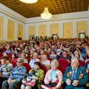 В Астрахани для ветеранов Великой Отечественной войны и тружеников тыла прошёл праздничный концерт