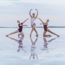 Астраханец сфотографировал балерин на соленом озере